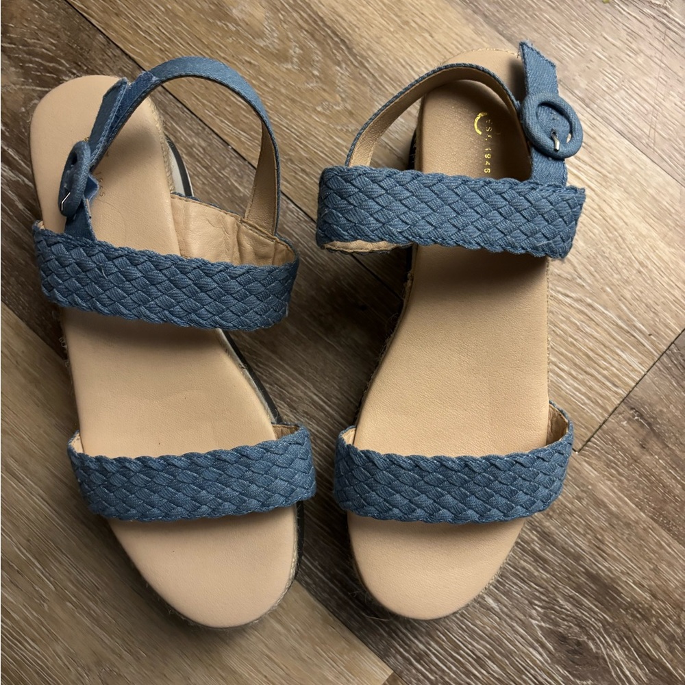 EST  Braided Blue and Tan Women's Sandals with Ankle Buckle